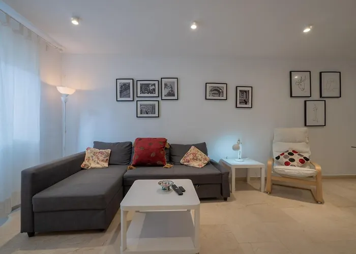 Jardines De Cervantes *